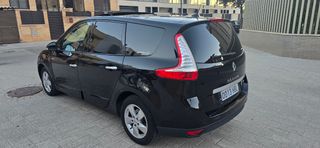 Renault Grand Scenic 2011