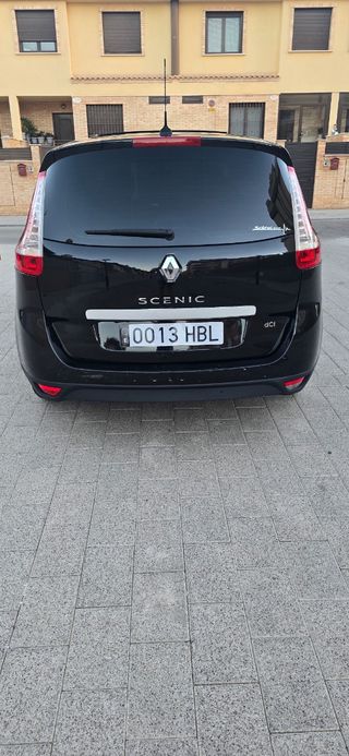 Renault Grand Scenic 2011