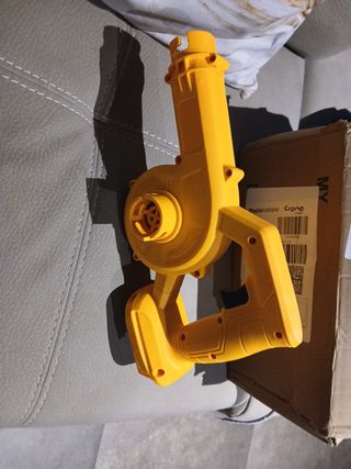 Soffiatore elettrico giallo