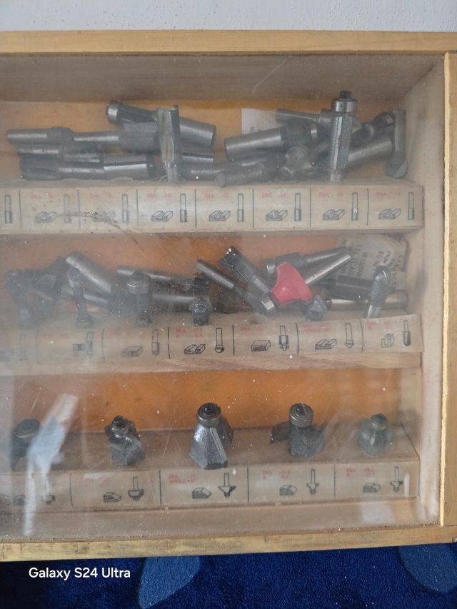 Fresa para madera Black & Decker XTW1500E