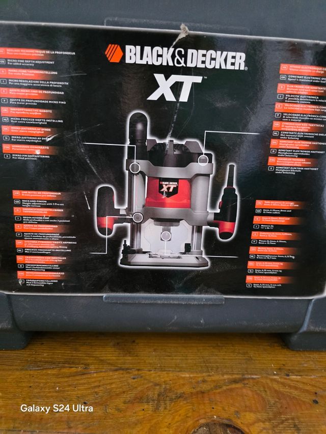 Fresa para madera Black & Decker XTW1500E