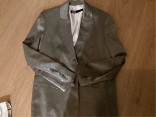 Lote Blazer Zara, Camisa y Pulsera