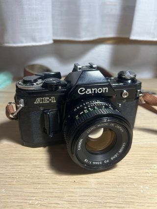 Canon AE-1 Cámara Analógica Negra, funcional