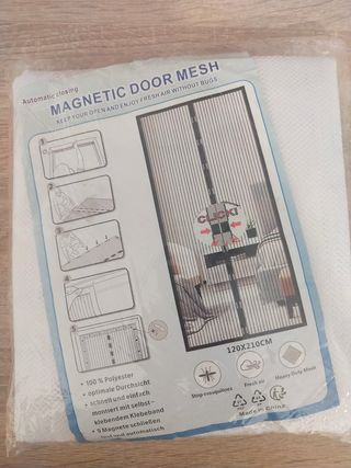 Dos mosquitera magnética para puerta 120x210cm.