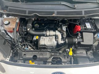 Ford Transit Courier 2015