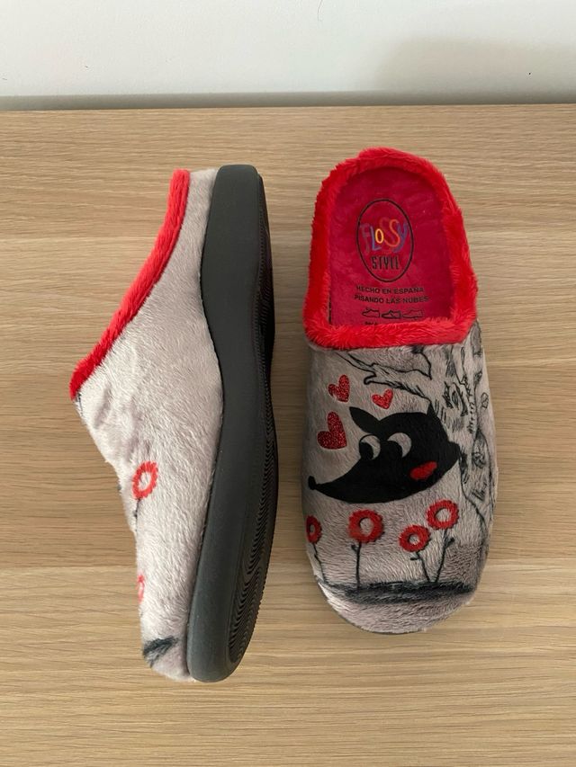 Sneaker Casa Little Red Riding Hood disponibile dal 36 al 41