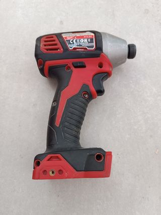 ATORNILLADOR DE IMPACTO MILWAUQUEE M18 BID