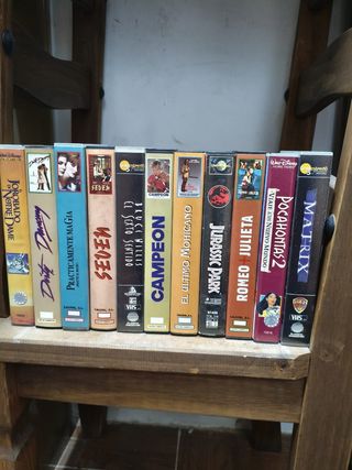 Pack varias  Películas VHS: Poltergeist, Anastasia