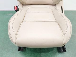 8621818 t4a2447 asiento delantero jaguar f-pace