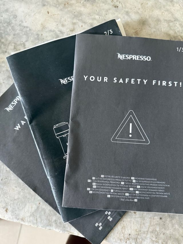 Macchina caffè Nespresso Vertuo Plus