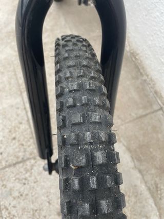 Bicicleta Monty Trial Negra y Amarilla