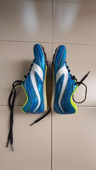 Kalenji Clavos Azul/Blanco Pista, cross atletismo