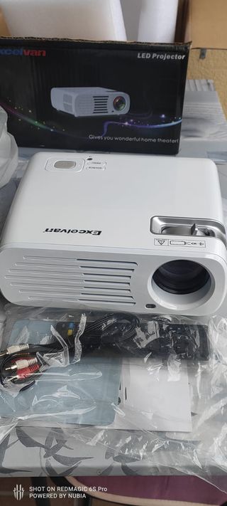 Proyector LED Excelvan Multimedia Cine en Casa