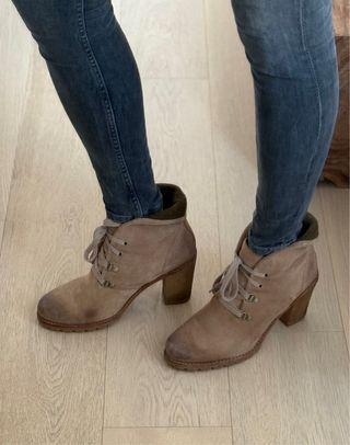 Botas UGG Piel Talla 41 Beige