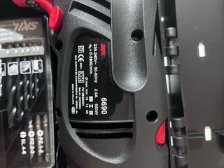 Taladro percutor SKIL 650W con maletín