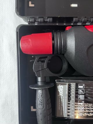 Taladro percutor SKIL 650W con maletín