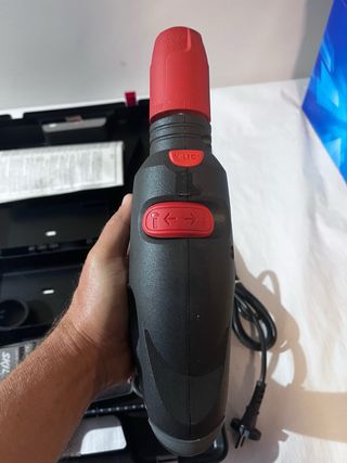 Taladro percutor SKIL 650W con maletín