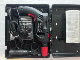 Taladro percutor SKIL 650W con maletín