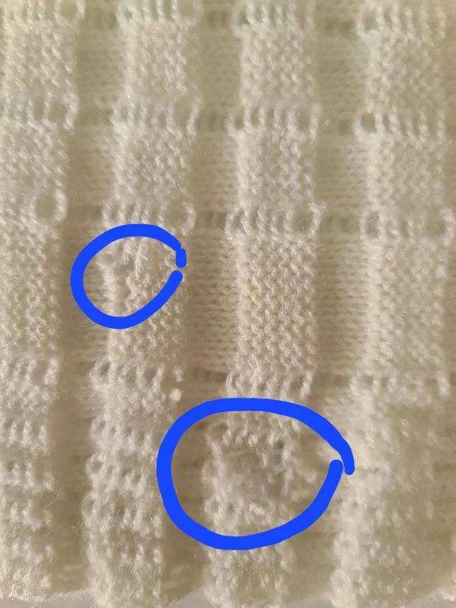 Arrullo/toquilla beige de punto