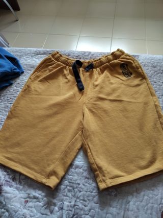 Pantaloncini bambini gialli con stampa