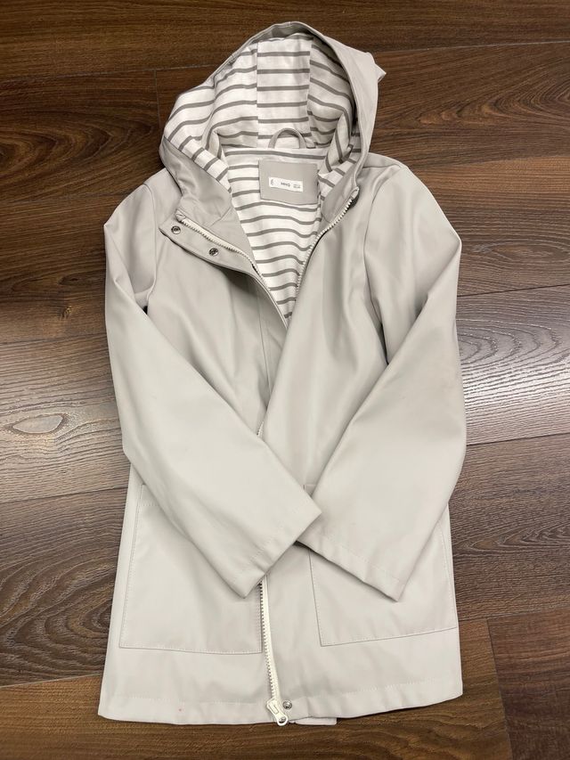 Chubasquero gris infantil Mango