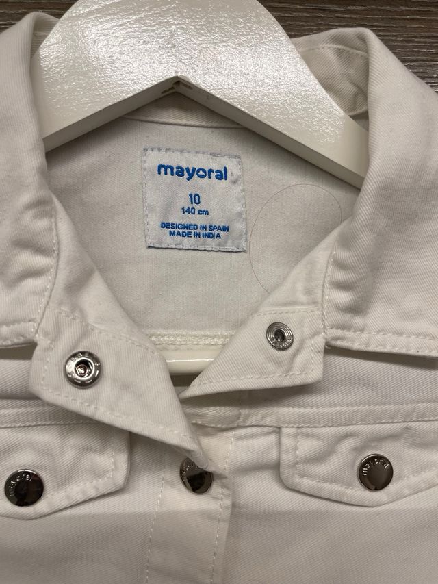 Chubasquero gris infantil Mango