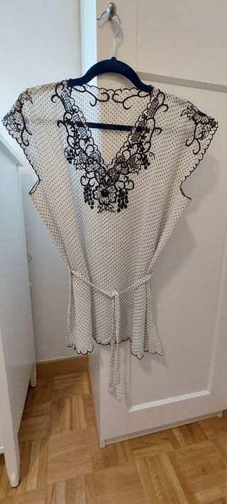 Blusa vintage bordada