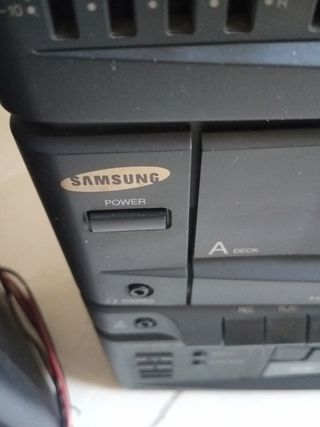 Minicadena  Samsung Radio CD, Cintas y Vinilos