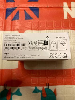 Apple AirPods 4 Blancos