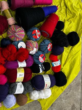Ovillos de lana variados