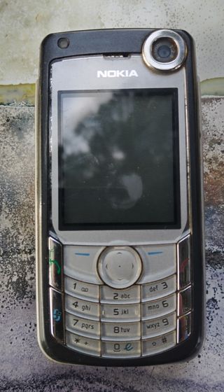 2 Móviles Antiguos Nokia y LG