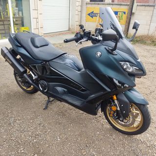 Yamaha T-Max Tech Max 560
Maxi scooter 