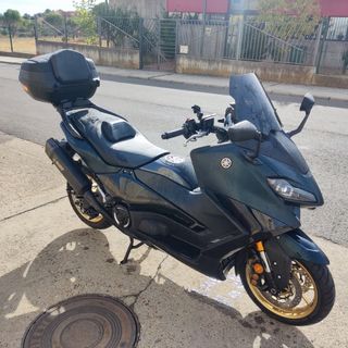 Yamaha T-Max Tech Max 560
Maxi scooter 