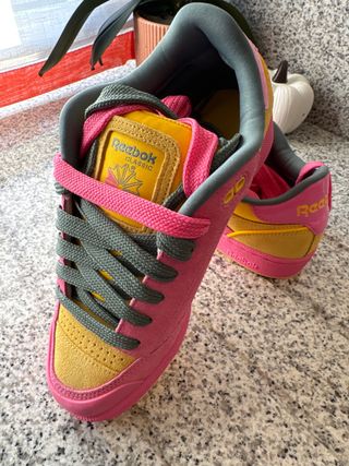 Zapatillas Reebok Classic Rosa y Amarillo