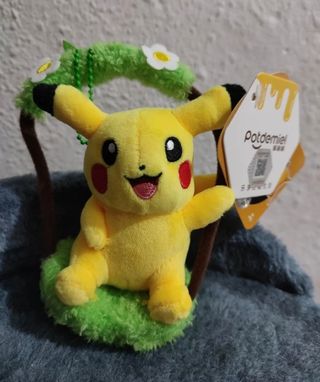 Peluche Pikachu Colgante Columpio