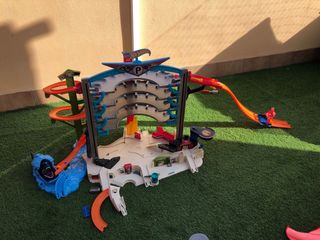Garaje Hot Wheels Tiburón