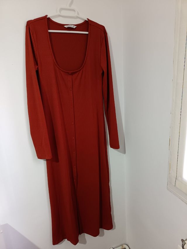 Vestido largo Stradivarius