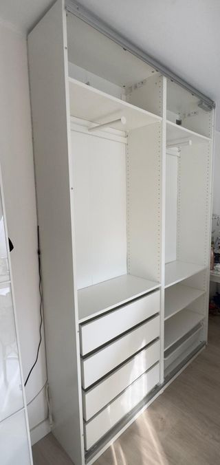 Armario de dormitorio madera y tela