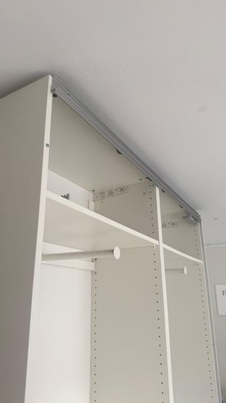 Armario de dormitorio madera y tela