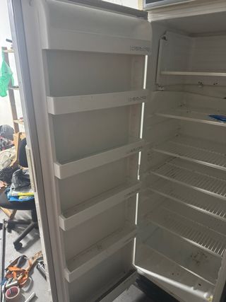 Nevera con congelador ZANUSSI