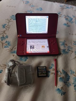 Nintendo DSi XL Roja edición Mario 
