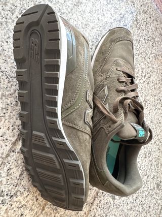 Zapatillas New Balance 996 Verde Oliva