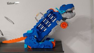 Hot Wheels City Camión  T.Rex Dinosaurio de transp