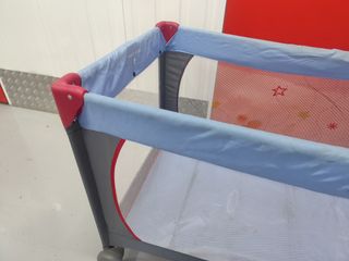 Cuna de viaje plegable