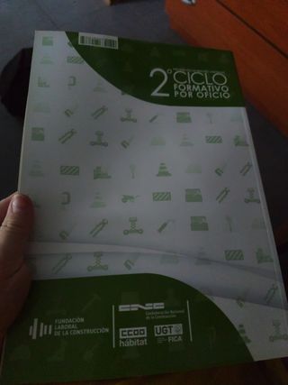 Vehículos y maquinaria de movimiento de tierra