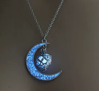 Collar Luna Creciente y Corazón Azul