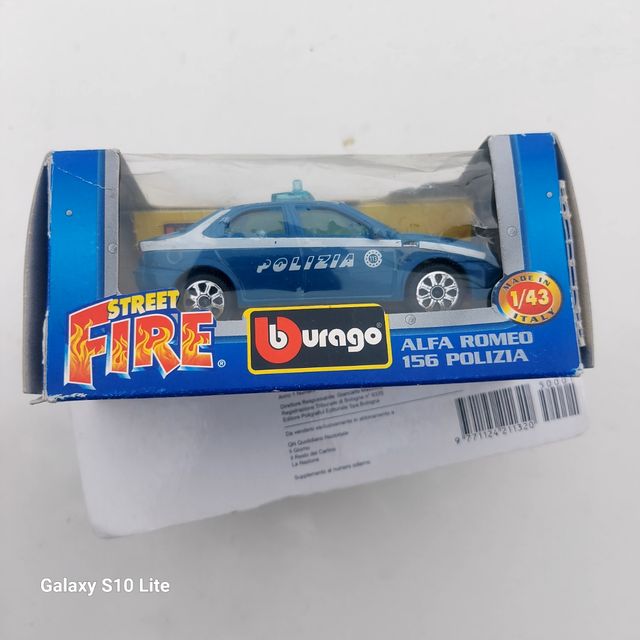 Lote 2 Coches Burago: Alfa Romeo y Maserati