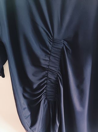 Blusa Uterqüe Casual azul marino detalle fruncido 