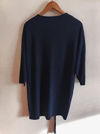 Blusa Uterqüe Casual azul marino detalle fruncido 