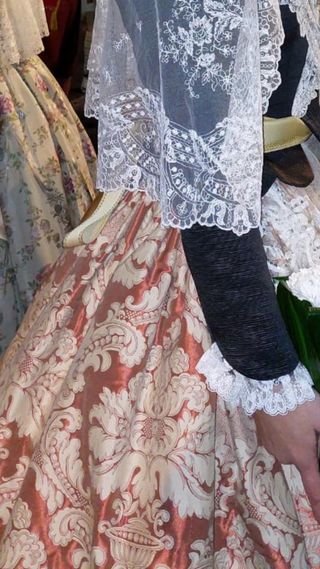 Falda de fallera